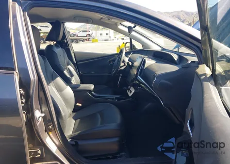 2017 Toyota Prius Prime Premium z USA, uszkodzony, nr VIN JTDKARFPXH3064832